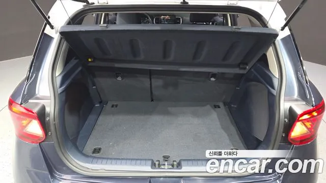 2020 Hyundai Venue 1.6 Modern Sold VIN KMHRB813ELU074554 – rear exterior