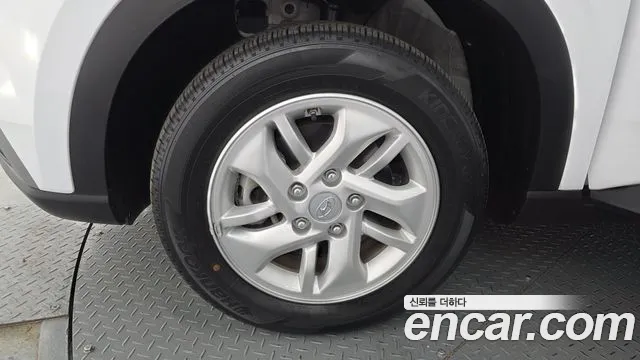 2022 Hyundai Venue 1.6 Modern Plus Sold VIN KMHRB813ENU135882 – trunk area