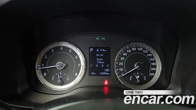 2020 Hyundai Venue 1.6 Flux Sold VIN KMHRC813ELU013398 – front exterior