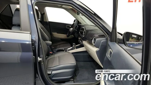 2020 Hyundai Venue 1.6 Flux Sold VIN KMHRC813ELU060570 – exterior detail