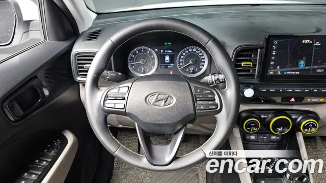 2022 Hyundai Venue 1.6 Flux Sold VIN KMHRC813ENU153603 – exterior detail