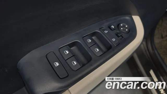 2023 Hyundai Venue 1.6 Flux Sold VIN KMHRC813EPU237920 – undercarriage
