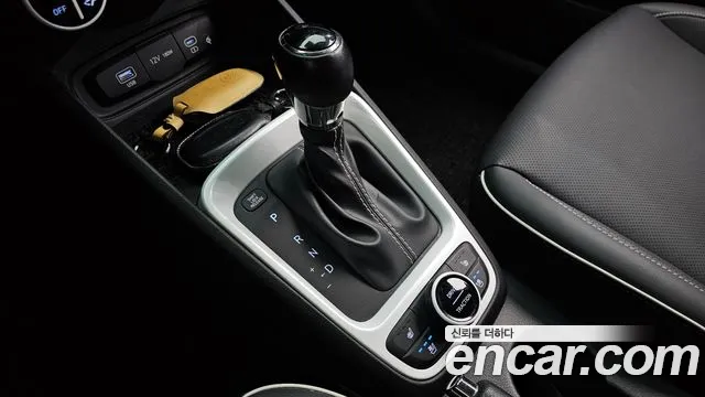2023 Hyundai Venue 1.6 Flux Sold VIN KMHRC813EPU239497 – rear exterior 2023 Hyundai Venue 1.6 Flux Sold VIN KMHRC813EPU239497 – rear exterior
