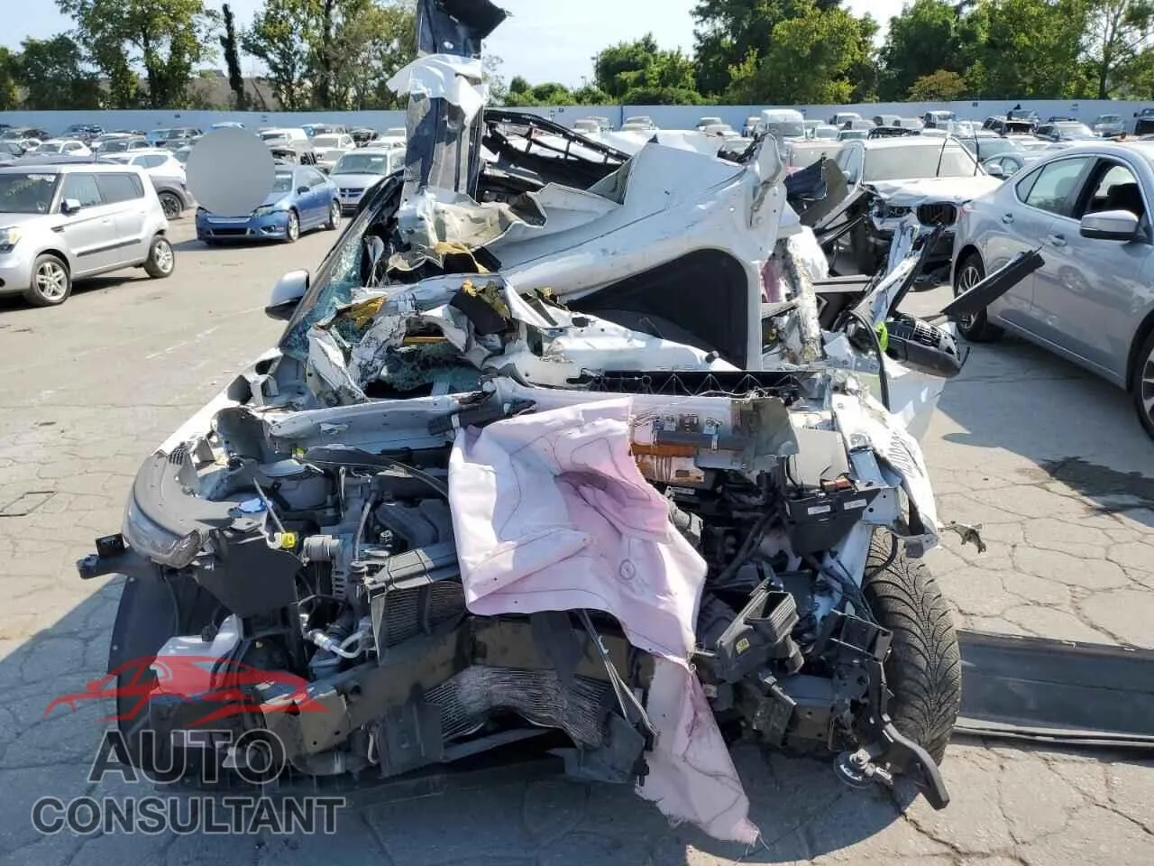 2020 HYUNDAI VENUE Damaged VIN KMHRC8A37LU025816 – interior seats 2020 HYUNDAI VENUE Damaged VIN KMHRC8A37LU025816 – interior seats