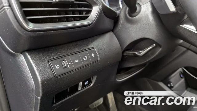 2022 Hyundai The New Santa Fe HEV 1.6 2WD Sold VIN KMHS2811BNU044058 – interior seats