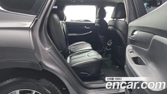 2019 Hyundai Santa Fe TM Diesel 2.0 2WD Sold VIN KMHS281BBKU051521 – trunk area 2019 Hyundai Santa Fe TM Diesel 2.0 2WD Sold VIN KMHS281BBKU051521 – trunk area