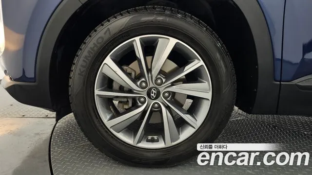 2019 Hyundai Santa Fe TM Diesel 2.0 2WD Sold VIN KMHS281BBKU057032 – engine bay