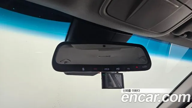 2019 Hyundai Santa Fe TM Diesel 2.0 2WD Sold VIN KMHS281BBKU058801 – rear exterior