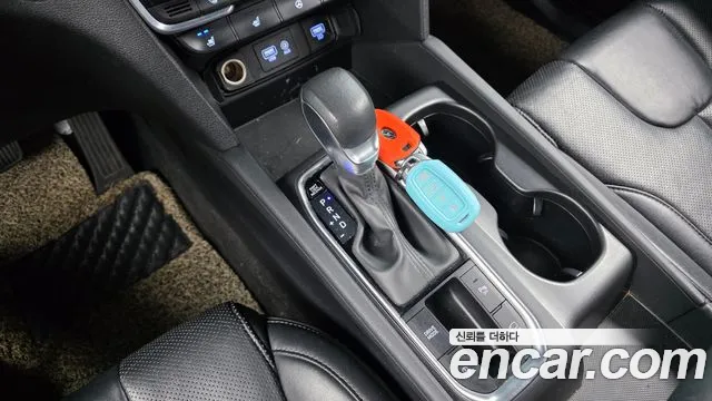 2019 Hyundai Santa Fe TM Diesel 2.0 2WD Sold VIN KMHS281BBKU114093 – trunk area
