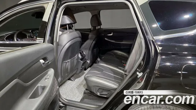2019 Hyundai Santa Fe TM Diesel 2.0 2WD Sold VIN KMHS281BBKU122073 – interior seats