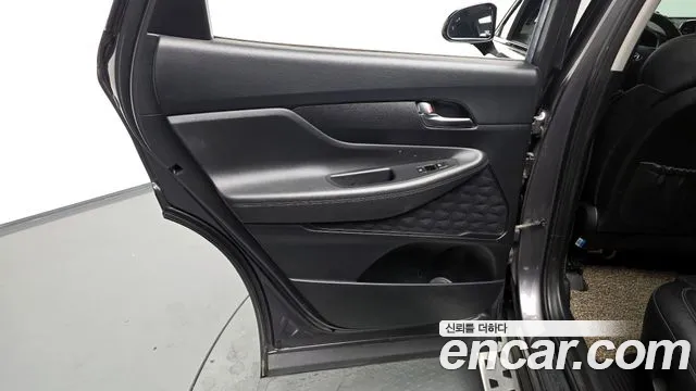 2019 Hyundai Santa Fe TM Diesel 2.0 2WD Sold VIN KMHS281BBKU133916 – interior seats
