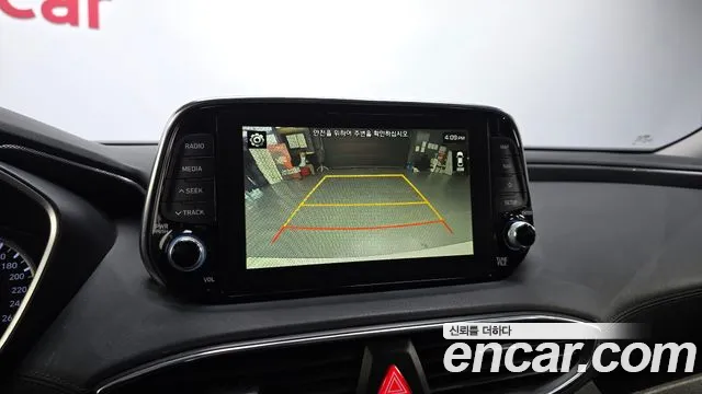 2020 Hyundai Santa Fe TM Diesel 2.0 2WD Sold VIN KMHS281BBLU220201 – trunk area 2020 Hyundai Santa Fe TM Diesel 2.0 2WD Sold VIN KMHS281BBLU220201 – trunk area