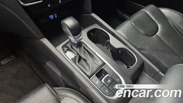 2020 Hyundai Santa Fe TM Diesel 2.0 2WD Sold VIN KMHS281BBLU222388 – engine bay