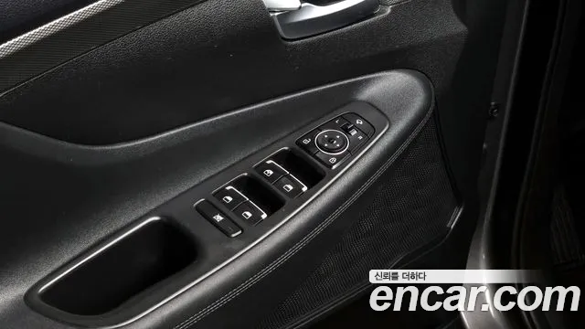 2020 Hyundai Santa Fe TM Diesel 2.0 2WD Sold VIN KMHS281BBLU246174 – exterior detail