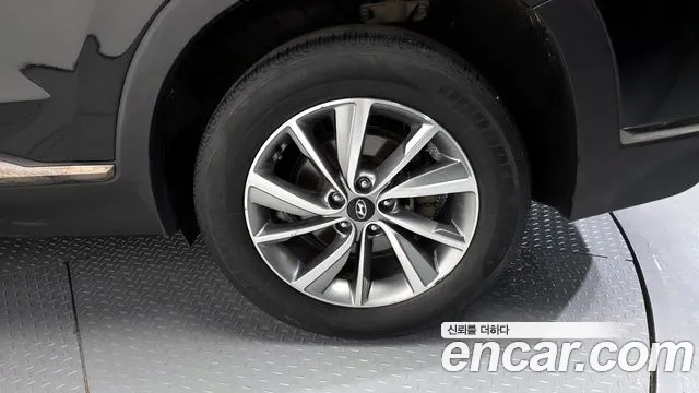 2020 Hyundai Santa Fe TM Diesel 2.0 2WD Sold VIN KMHS281BBLU289578 – trunk area 2020 Hyundai Santa Fe TM Diesel 2.0 2WD Sold VIN KMHS281BBLU289578 – trunk area