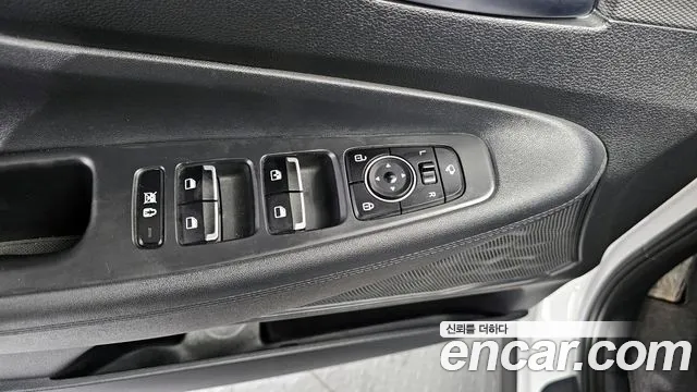 2020 Hyundai Santa Fe TM Diesel 2.0 2WD Sold VIN KMHS281BBLU289871 – exterior detail 2020 Hyundai Santa Fe TM Diesel 2.0 2WD Sold VIN KMHS281BBLU289871 – exterior detail