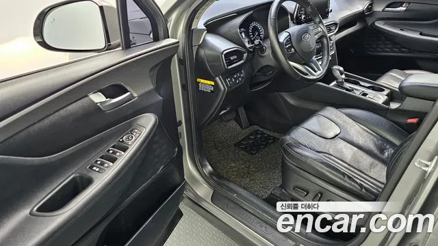 2019 Hyundai Santa Fe TM Diesel 2.2 4WD Sold VIN KMHS281CDKU007774 – interior seats