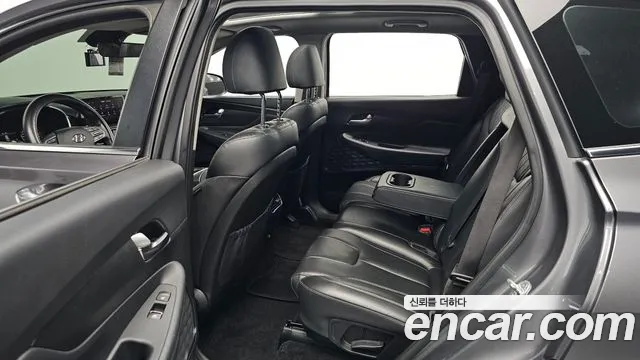 2021 Hyundai The New Santa Fe Diesel 2.2 2WD Sold VIN KMHS281HGMU317170 – interior seats