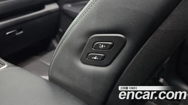 2021 Hyundai The New Santa Fe Diesel 2.2 2WD Sold VIN KMHS281HGMU317170 – exterior detail