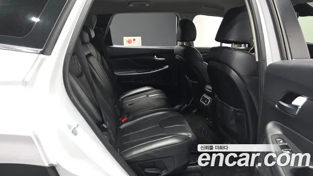 2021 Hyundai The New Santa Fe Diesel 2.2 2wd Sold VIN KMHS281HGMU389638 – front exterior
