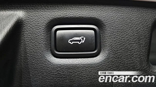 2023 Hyundai The New Santa Fe Diesel 2.2 4WD Sold VIN KMHS281HHPU473545 – dashboard 2023 Hyundai The New Santa Fe Diesel 2.2 4WD Sold VIN KMHS281HHPU473545 – dashboard