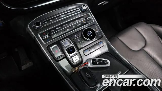 2022 Hyundai The New Santa Fe Gasoline 2.5T 2WD Sold VIN KMHS281LGNU428826 – dashboard