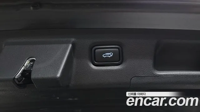 2022 Hyundai The New Santa Fe HEV 1.6 2WD Sold VIN KMHS3811BNU016107 – undercarriage