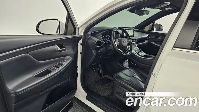 2022 Hyundai The New Santa Fe HEV 1.6 2WD Sold VIN KMHS3811BNU041599 – trunk area