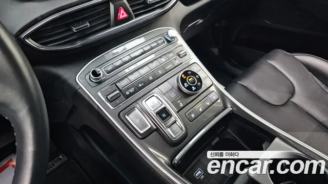 2022 Hyundai The New Santa Fe HEV 1.6 4WD Sold VIN KMHS3811DNU057481 – exterior detail
