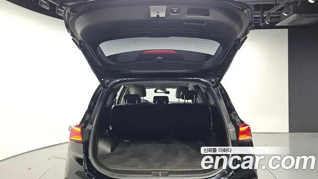 2019 Hyundai Santa Fe TM Gasoline 2.0T 4WD Sold VIN KMHS381ADKU180756 – side profile