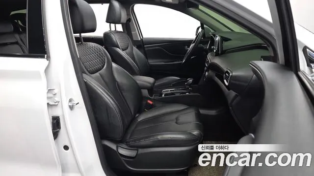 2019 Hyundai Santa Fe TM Diesel 2.0 2WD Sold VIN KMHS381BBKU011127 – exterior detail 2019 Hyundai Santa Fe TM Diesel 2.0 2WD Sold VIN KMHS381BBKU011127 – exterior detail