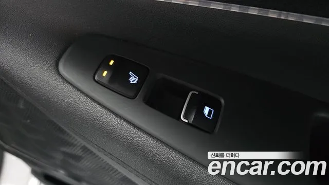 2019 Hyundai Santa Fe TM Diesel 2.0 2WD Sold VIN KMHS381BBKU011127 – trunk area 2019 Hyundai Santa Fe TM Diesel 2.0 2WD Sold VIN KMHS381BBKU011127 – trunk area