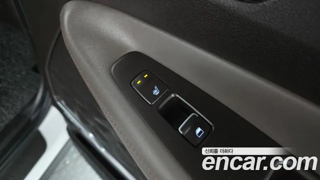 2019 Hyundai Santa Fe TM Diesel 2.0 2WD Sold VIN KMHS381BBKU014267 – exterior detail