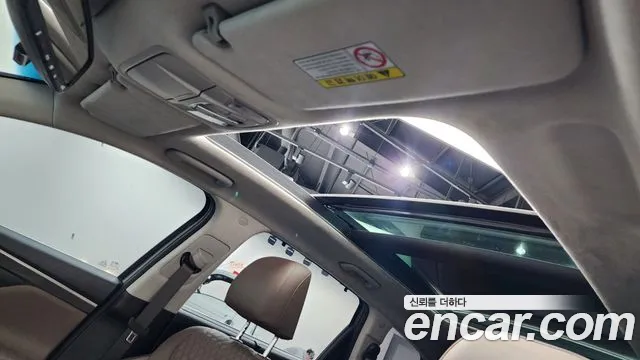2019 Hyundai Santa Fe TM Diesel 2.0 2WD Sold VIN KMHS381BBKU041901 – trunk area 2019 Hyundai Santa Fe TM Diesel 2.0 2WD Sold VIN KMHS381BBKU041901 – trunk area