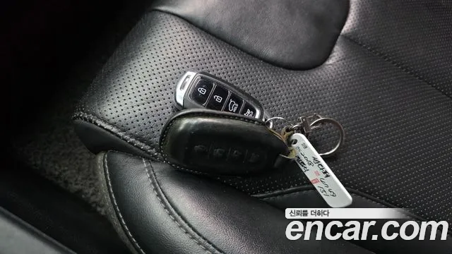 2019 Hyundai Santa Fe TM Diesel 2.0 2WD Sold VIN KMHS381BBKU067465 – exterior detail