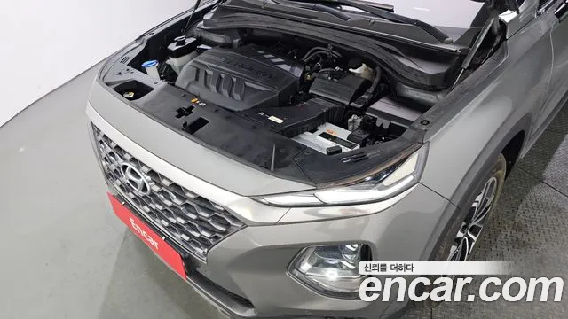 2019 Hyundai Santa Fe TM Diesel 2.0 2WD Sold VIN KMHS381BBKU085248 – exterior detail