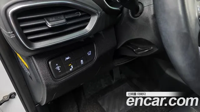 2019 Hyundai Santa Fe TM Diesel 2.0 2WD Sold VIN KMHS381BBKU151201 – exterior detail 2019 Hyundai Santa Fe TM Diesel 2.0 2WD Sold VIN KMHS381BBKU151201 – exterior detail