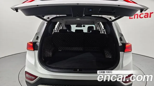 2019 Hyundai Santa Fe TM Diesel 2.0 2WD Sold VIN KMHS381BBKU157625 – exterior detail