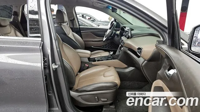 2019 Hyundai Santa Fe TM Diesel 2.2 4WD Sold VIN KMHS381CDKU068187 – side profile