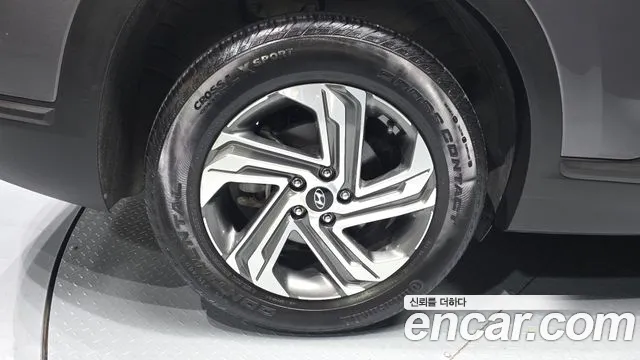 2021 Hyundai The New Santa Fe Diesel 2.2 2WD Sold VIN KMHS381HGMU329268 – exterior detail