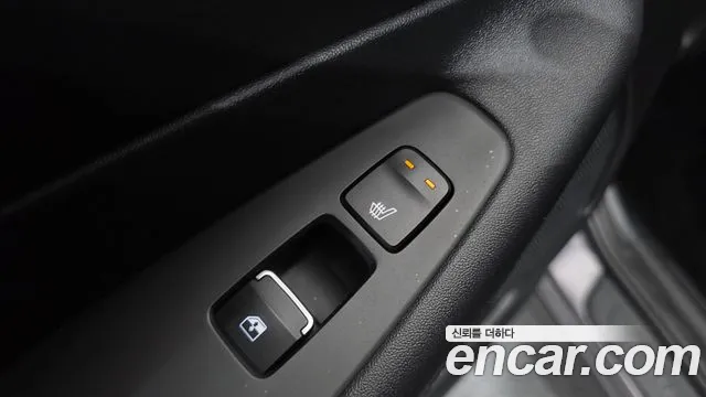 2021 Hyundai The New Santa Fe Diesel 2.2 2WD Sold VIN KMHS381HGMU330835 – exterior detail 2021 Hyundai The New Santa Fe Diesel 2.2 2WD Sold VIN KMHS381HGMU330835 – exterior detail