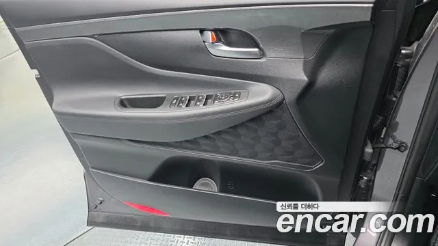 2021 Hyundai The New Santa Fe Diesel 2.2 2WD Sold VIN KMHS381HGMU335020 – interior seats 2021 Hyundai The New Santa Fe Diesel 2.2 2WD Sold VIN KMHS381HGMU335020 – interior seats