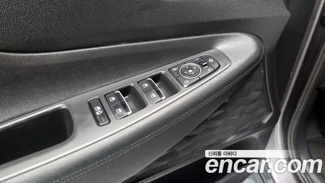 2022 Hyundai The New Santa Fe Diesel 2.2 2WD Sold VIN KMHS381HGNU448466 – interior seats
