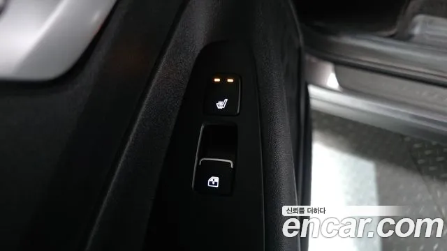 2022 Hyundai The New Santa Fe Diesel 2.2 2WD Sold VIN KMHS381HGNU448493 – interior seats