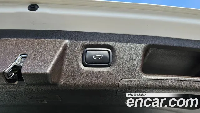 2022 Hyundai The New Santa Fe Gasoline 2.5T 2WD Sold VIN KMHS381LGNU418454 – exterior detail