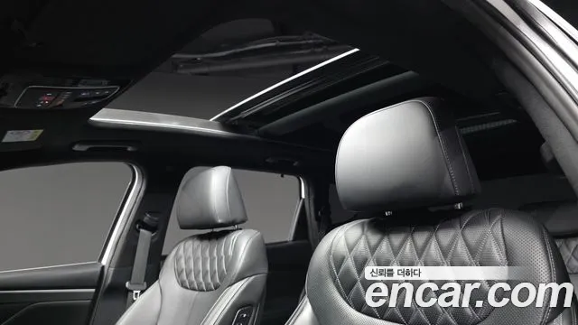 2023 Hyundai The New Santa Fe HEV 1.6 4WD Sold VIN KMHS5811DPU063211 – interior seats