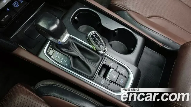2019 Hyundai Santa Fe TM Gasoline 2.0T 2WD Sold VIN KMHS581ABKU071871 – exterior detail