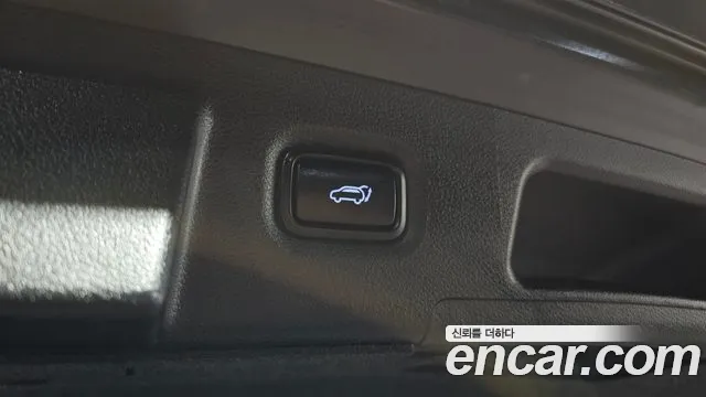 2019 Hyundai Santa Fe TM Diesel 2.0 2WD Sold VIN KMHS581BBKU071572 – side profile
