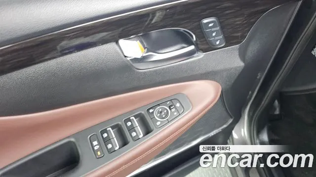 2019 Hyundai Santa Fe Tm Diesel 2.2 2wd Sold VIN KMHS581CBKU116032 – front exterior