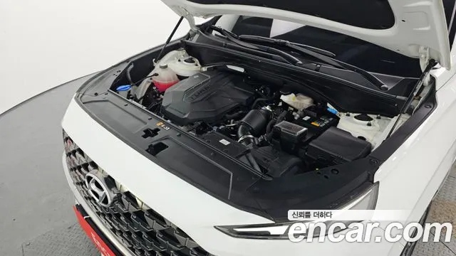 2021 Hyundai The New Santa Fe Diesel 2.2 2WD Sold VIN KMHS581HGMU401909 – engine bay